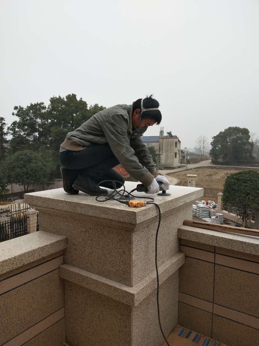 别墅外围花岗石细节处理